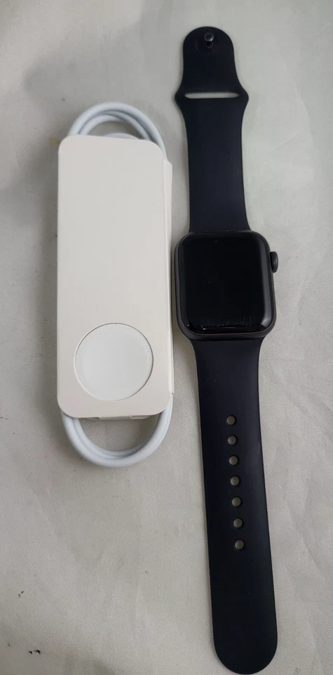 Apple - Apple Watch series3 セルラーモデル 38mm Apple Watch Series 3 - 38/42mm - GPS/Cellular All Colours