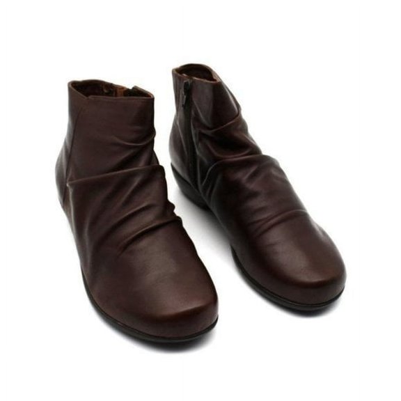Walking Cradles Boots - Comfortable Elegance, Every Step of the Way