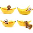 thumbnail image 3 of Cama de invierno para gatos, tipo banana, para perros, cálida, tipo bote, nido para dormir para mascotas, cojín de algodón, almohadilla de forro polar coral para perros y gatos (M), 3 of 5
