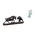 thumbnail image 1 of Estatua de escritorio,Figura decorativa de pelea de toros y osos,Figura de dama en traje de baño,Figura de dama en traje de baño para decoración de mesa,Escultura de mujer de resina de mujer, 1 of 8