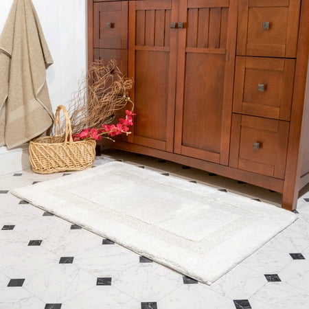 Chesapeake Olympia 2pc Ivory Bath Rug Set (21"x34" & 24"x40")