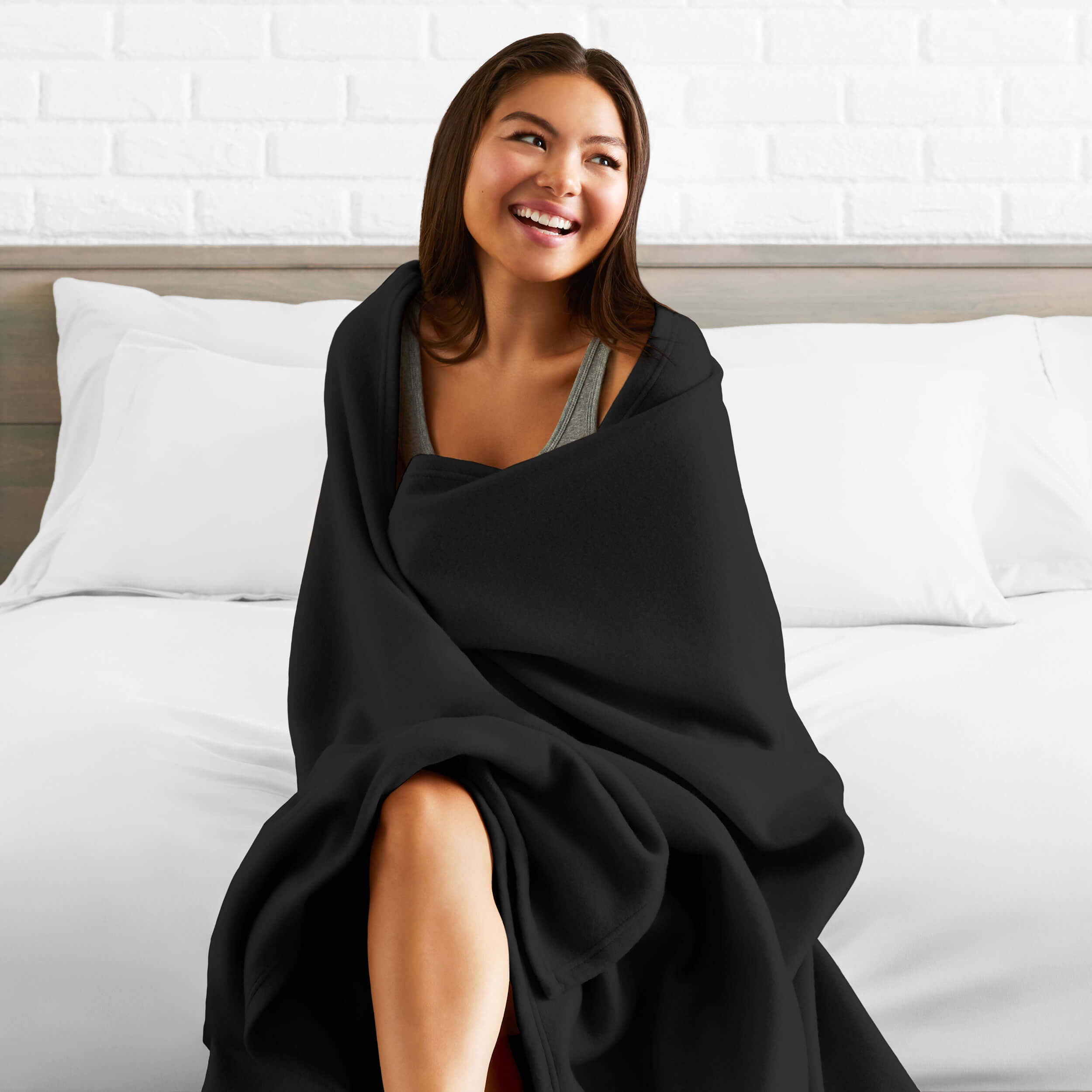Polar Fleece Cozy Bed Blanket - Hypoallergenic Premium Poly-Fiber Yarns, Thermal, Lightweight Blanket (King, Black)