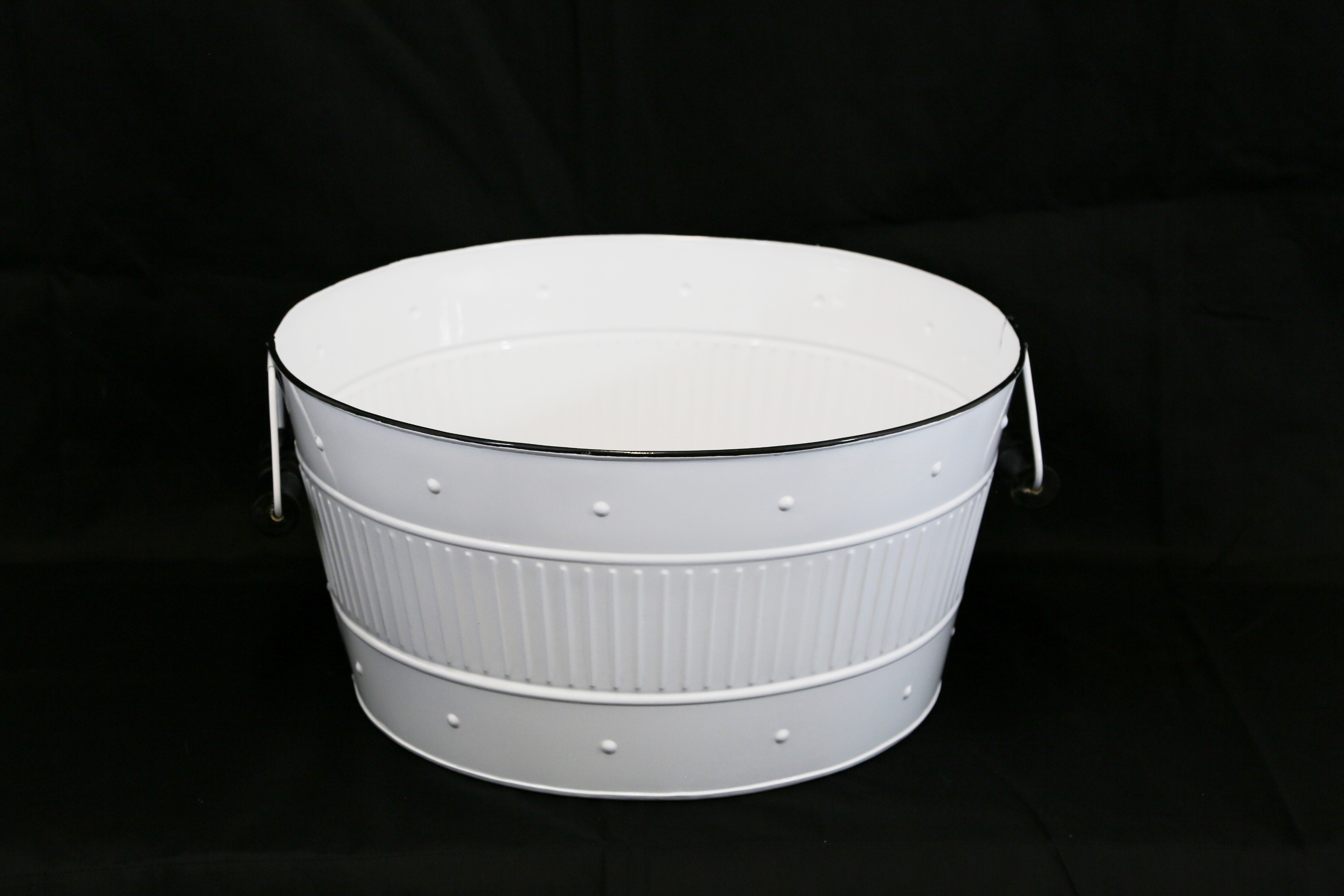 Small White Round Enamel Tub