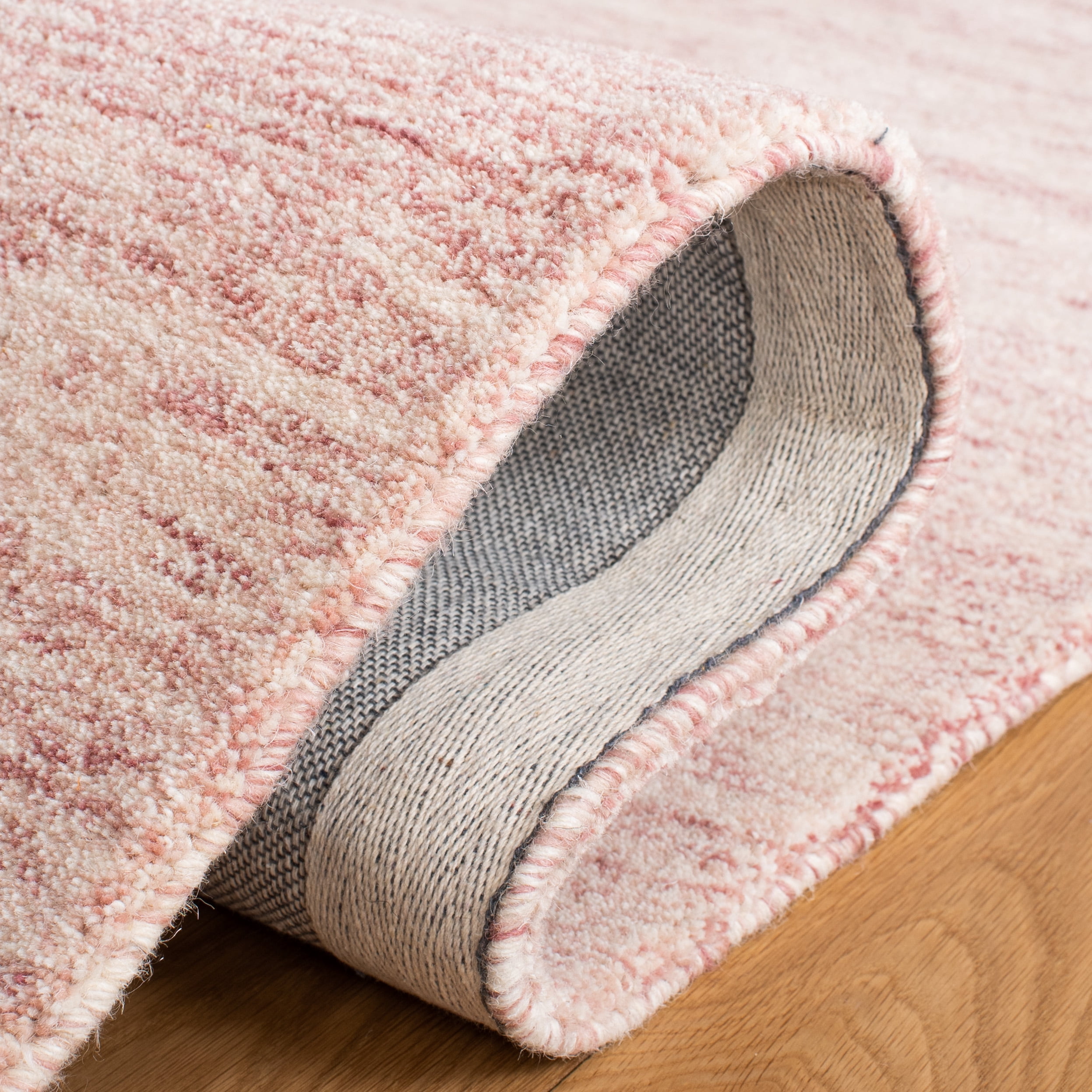 Safavieh Metro Jocin Distressed Area Rug, Pink/Ivory, 4' x 6'