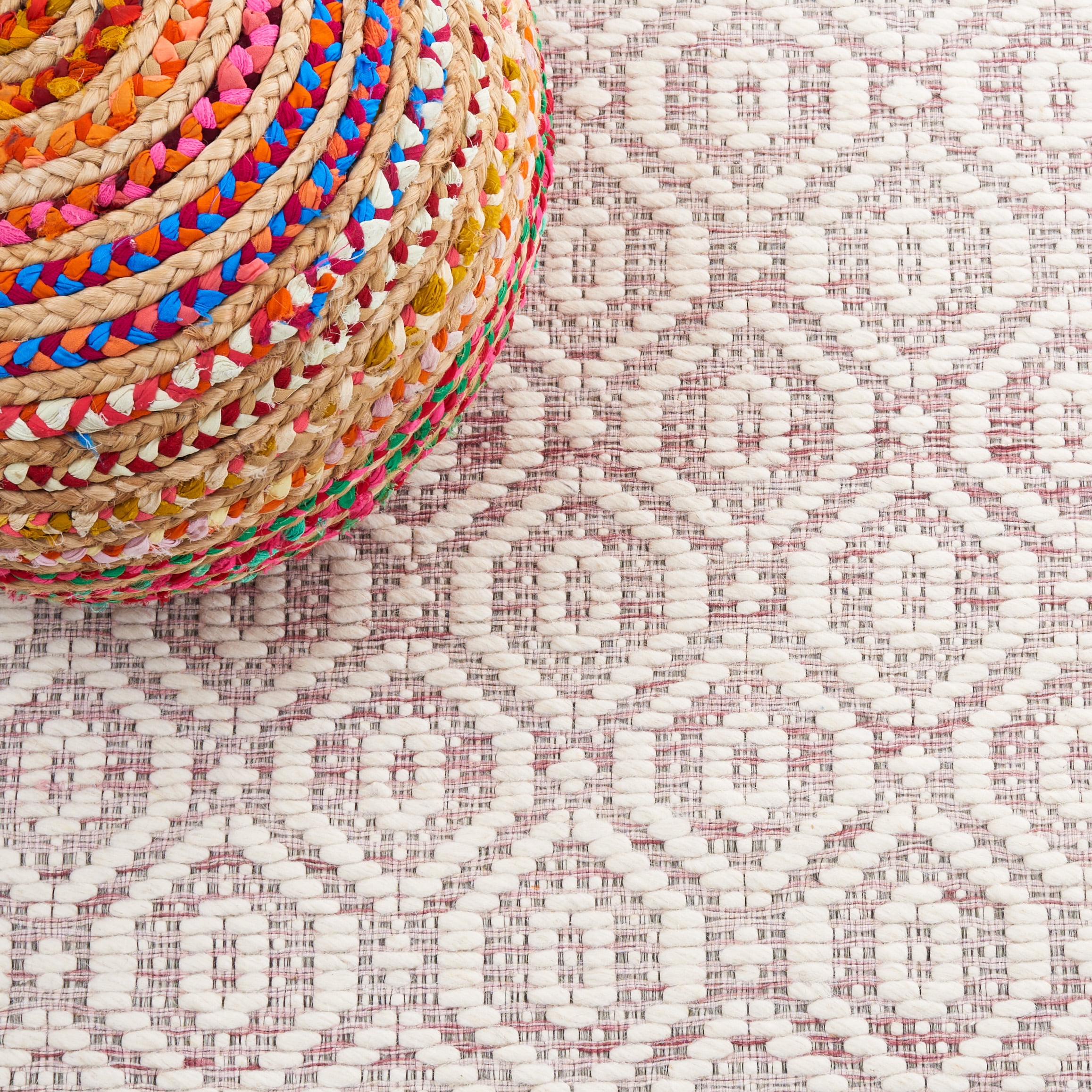 SAFAVIEH Marbella Fabiana Geometric Area Rug, Pink/Ivory, 5' x 8'