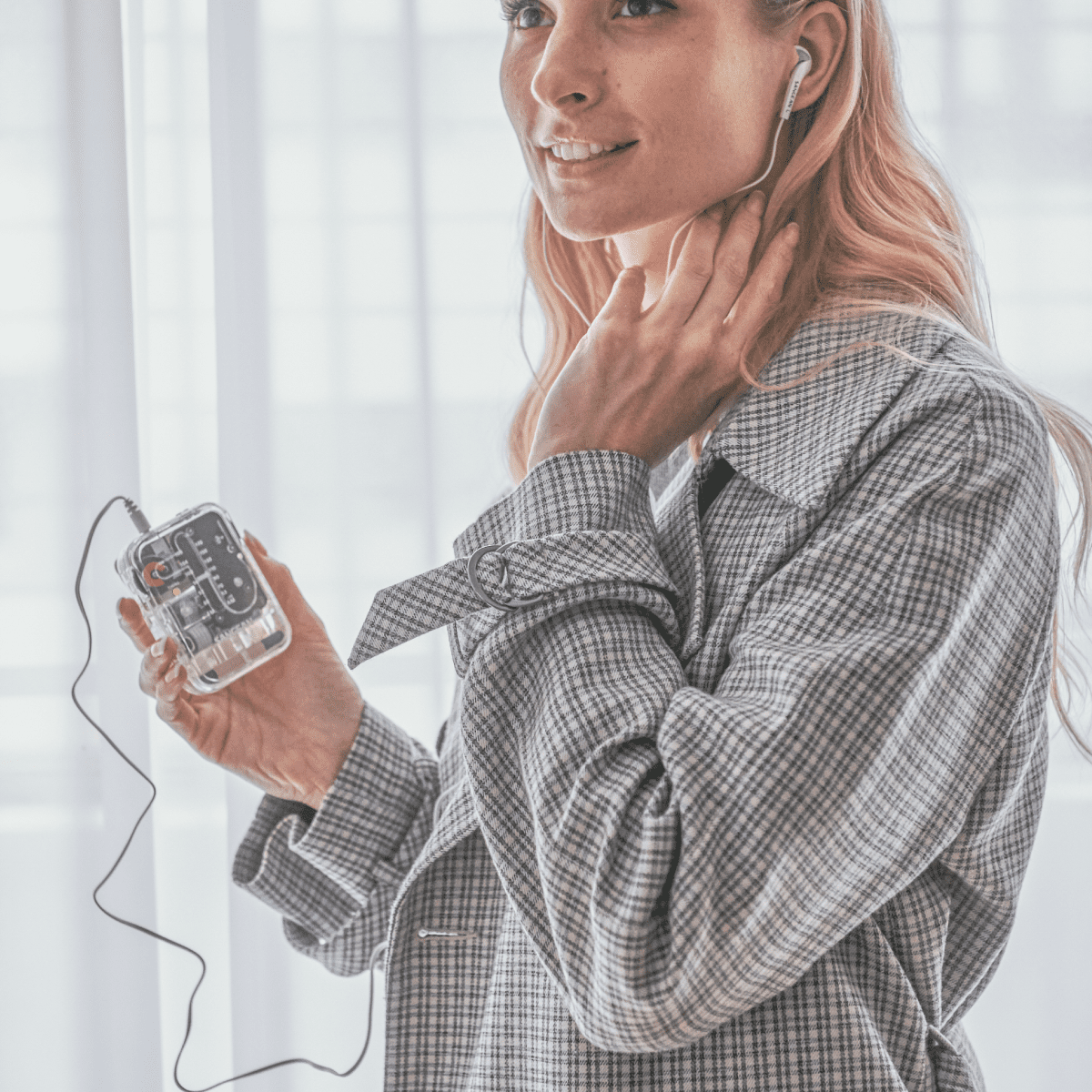 Sangean SR-32 Clear AM/FM Pocket Radio