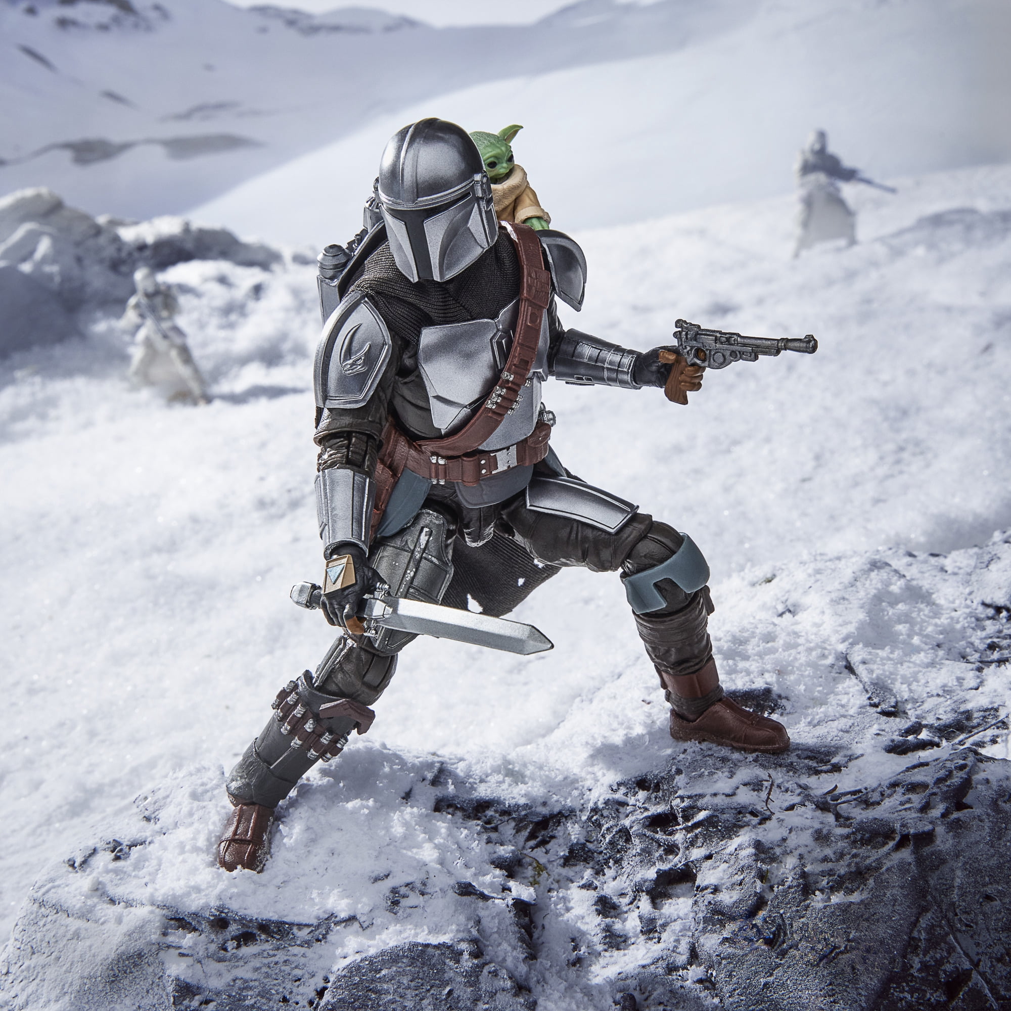 Star Wars The Black Series, figurine deluxe Le Mandalorien et Grogu à l'échelle 15 cm, Star Wars: The Mandalorian & Grogu, cadeau