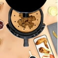 thumbnail image 4 of 200 Pcs de Papier de Cuisson pour Friteuse à Air Chaud et Micro-Ondes, 4 of 5