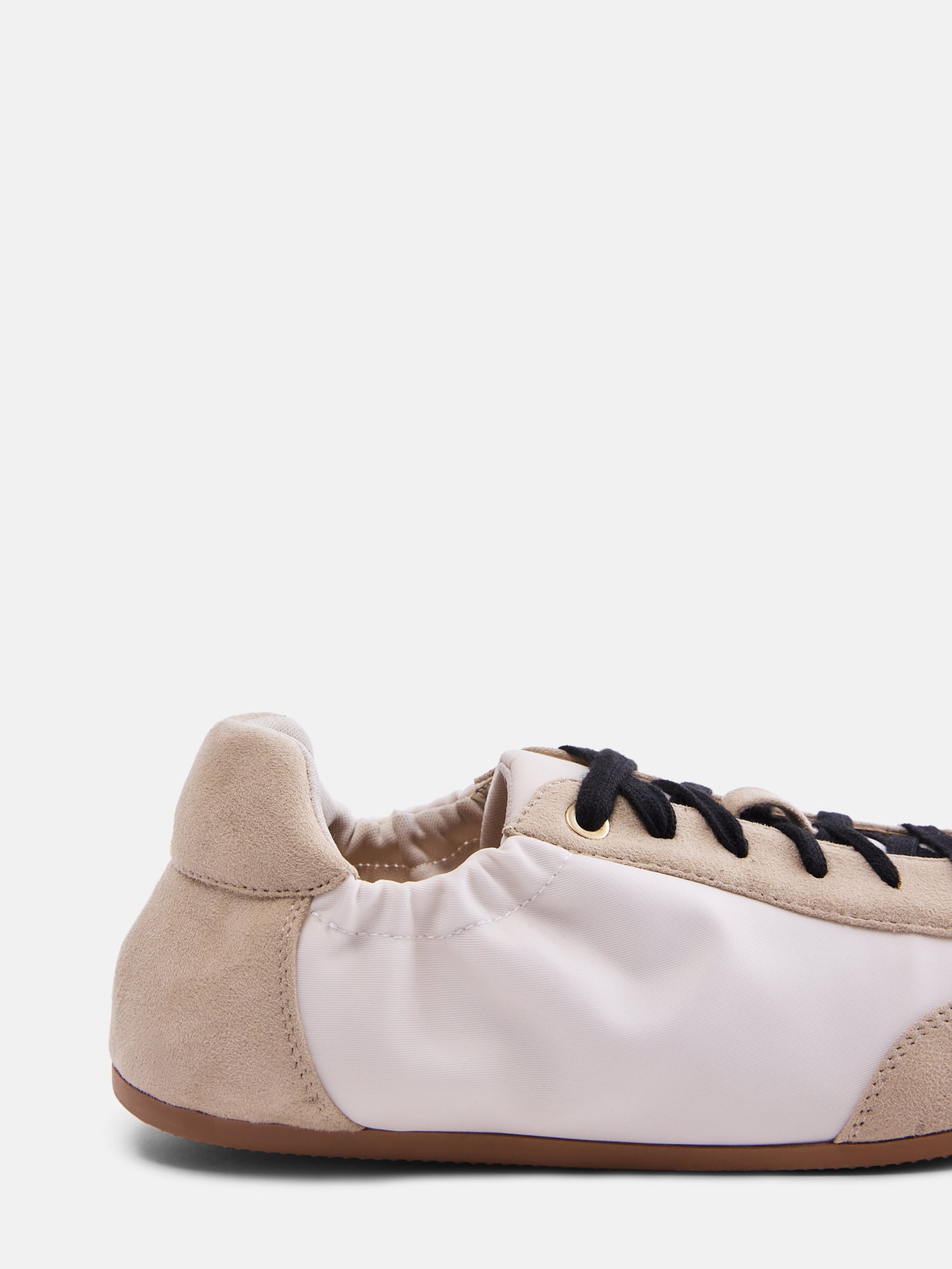 Free Assembly Women's Scrunch Sneakers