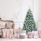 thumbnail image 4 of Árbol de Navidad Artificial Costway 180 cm Pino Nevado Iluminado con Bisagra 250 Luces Led Base Plegable de Metal, 4 of 7