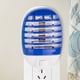 thumbnail image 2 of Bug Zapper Silent Fly Insect Trap para Interior/hogar/oficina (enchufe Azul Oscuro La UE), 2 of 8
