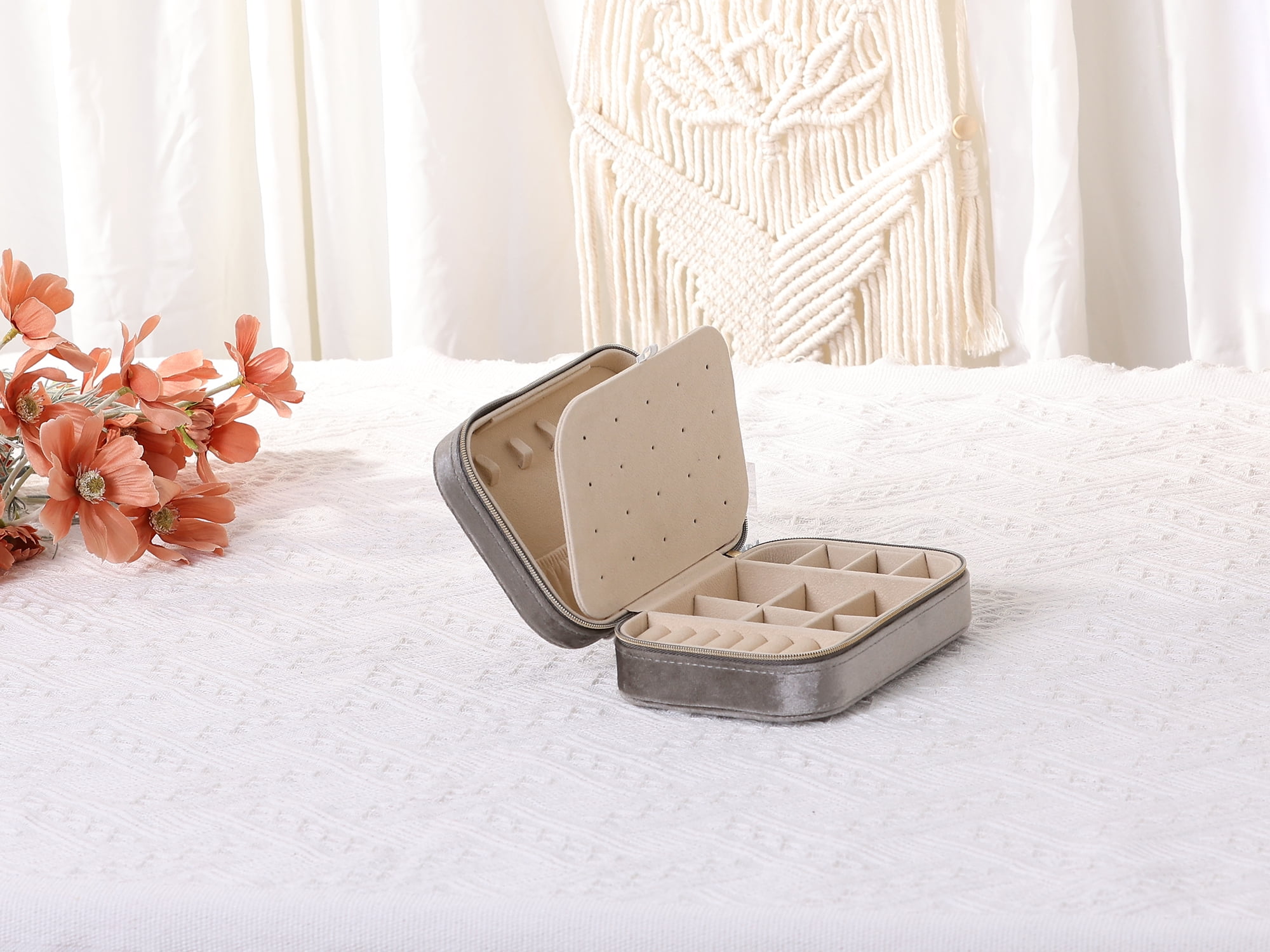 Unique Bargains Travel Jewelry Box Small Portable Plush Velvet Jewelry Organizer Case Gray