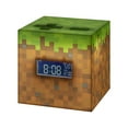 thumbnail image 1 of Paladone Minecraft Grass Block Reloj despertador digital, función de lámpara iluminada, reproduce música oficial en el juego, decoración de dormitorio para jugadores de Minecraft, 1 of 5
