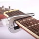 thumbnail image 2 of Universal para guitarra clásica, acústica y eléctrica de 6 o 12 cuerdas, Plata + Negro, 2 of 5