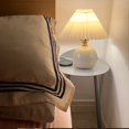 thumbnail image 3 of Lámpara de Noche Plisada Retro USB Mesa Lámpara de Escritorio para Dormitorio Niña Princesa Lámpara de Cama Deco Base de Cerámica Luz LED, 3 of 5