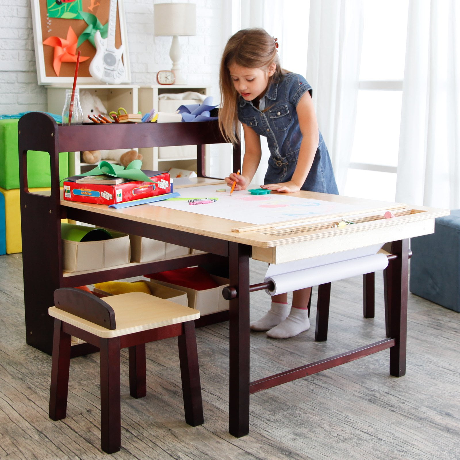 kid art table