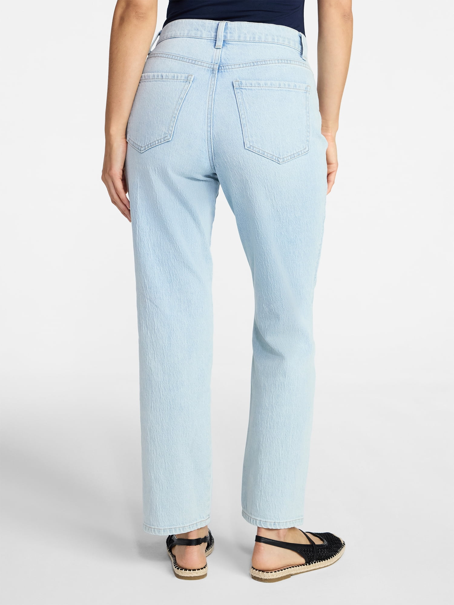 Time and Tru Women's High Rise Relaxed Straight Leg Jeans, 30" Inseam, Sizes 0-22