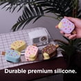 thumbnail image 4 of Funda Elago Ice Cube con mosquetón para Apple AirPods Pro, color azul, 4 of 9