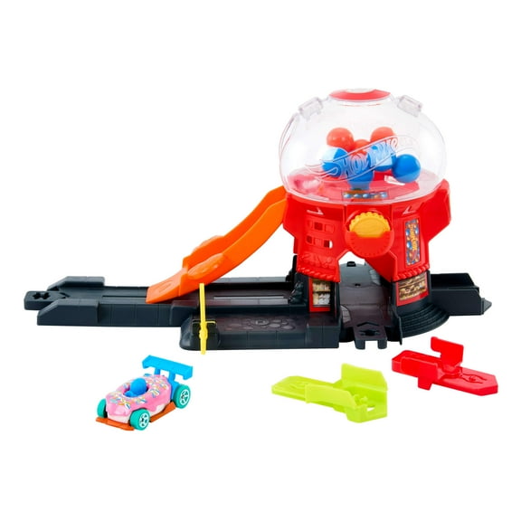 Hot Wheels Downtown Candy Shop Playset & 1:64 Scale Die-Cast Toy Car, Speed Snap Track