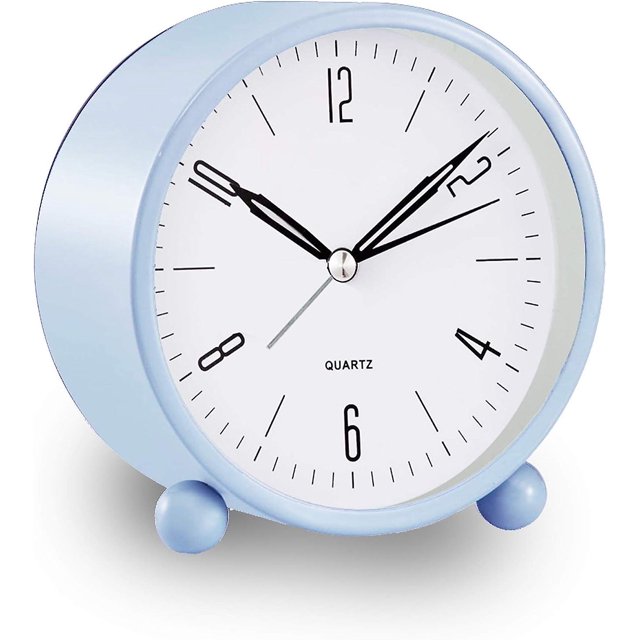 Despertador analógico, reloj pequeño súper silencioso de 4 pulgadas sin tictac con luz de noche, funciona con pilas, diseño simple, para dormitorio (azul cielo)