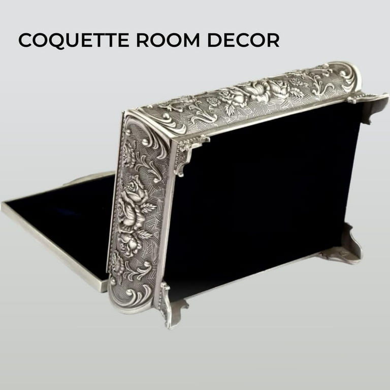 Amazon.com: Hipiwe Vintage Metal Jewelry Box - Oval Trinket