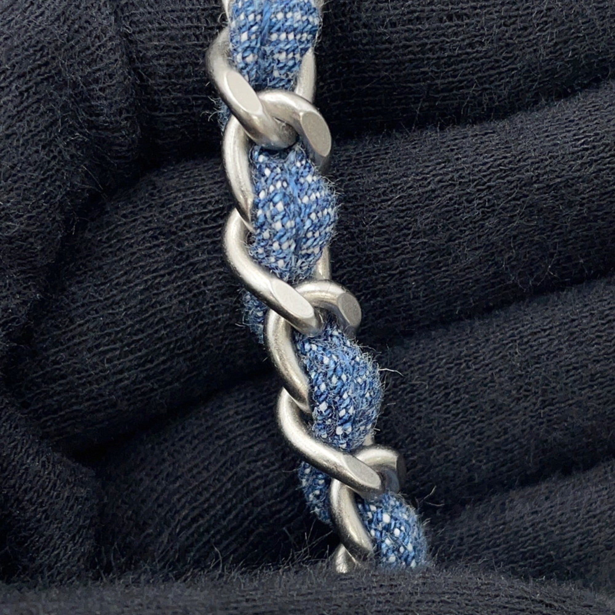 Pre-Owned CHANEL 22 Mini Coco Mark Denim Handbag AS3980 2-way