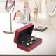 thumbnail image 1 of Caja organizadora de anillos para joyería, escaparate de viaje, caja de joyería portátil elegante, caja de almacenamiento de anillos para gemelos de Rojo, 1 of 8