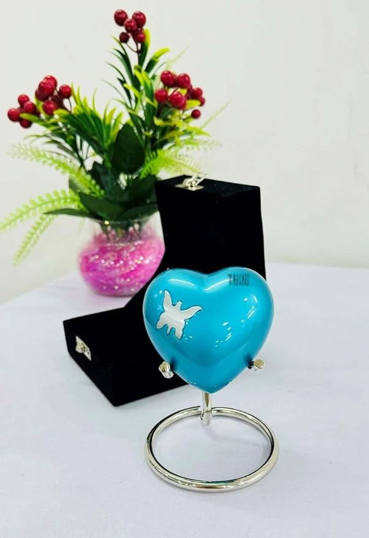 Small Love Heart Urn for Human Ashes | Mini Keepsake Funeral Ash Container for Human Remains with Display Stand, and Box Small Love Heart Pet Urn for Ashes
