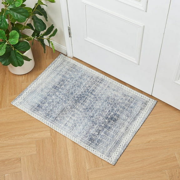 Great Bay Home Distressed Boho Machine Washable 2' x 3' Rug for Entryway