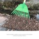 thumbnail image 2 of Hojas de jardín arbusto arbusto arbusto rastrillo de rastrillo de plástico Rake para recolectar escombros, 2 of 6
