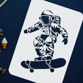 thumbnail image 3 of Plantilla para pintar astronauta en monopatín, 21 x 29,7 cm. Plantilla reutilizable de plástico calado para manualidades., 3 of 9