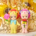 thumbnail image 3 of Serie de flores y ángeles de Anime Sonny, juguetes para niños, figuras de la serie Angel Girls Candy House, juguetes de moda, decoraciones para autos, regalos de Navidad, 3 of 5