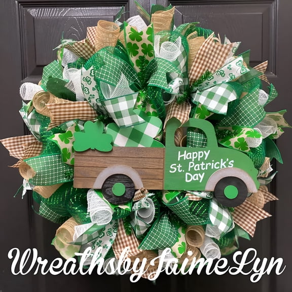 LAMIRO St Patricks Day Decorations,St. Patrick's Day Wreath Welcome To My Home As A Guest Door Hanging Decorative Ornament Green Wreath