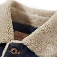 thumbnail image 4 of Chaqueta vaquera desgastada estilo camionero con cuello de piel sintética, estilo hip hop, de corte regular, con forro polar sherpa grueso y desgastado para hombre, 4 of 5