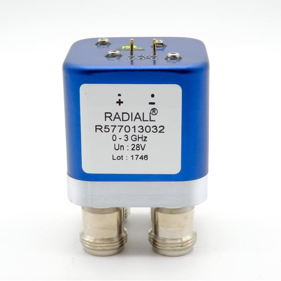 Radiall R577013032 28VDC 3GHz DPDT Coaxial Switch