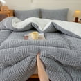 thumbnail image 4 of WOOW DEPOT Sherpa Reversible Comforter Twin 59" x 78.7", 1 PCS Thick Heavy 6.61 lbs Warm Cozy, Taffeta Quilted & Sheared Craft 3D Jacquard Blanket Machine Washable, Gray, 4 of 9