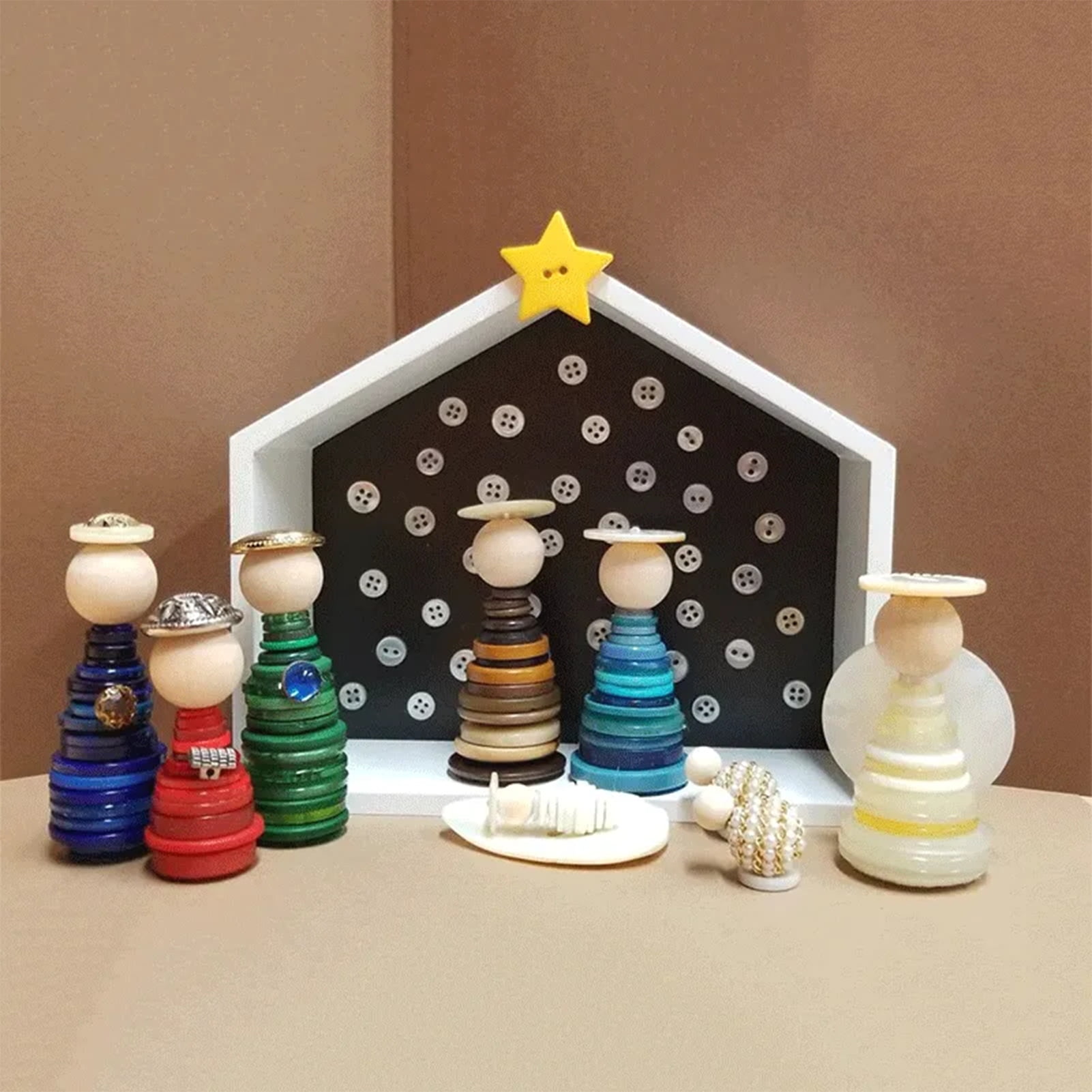 Dserfhy DIY Button Nativity Scene Kit Christmas Craft Set with Buttons Beads & Star for Holiday Decor Creative Christmas Ornament Making for Family Kids