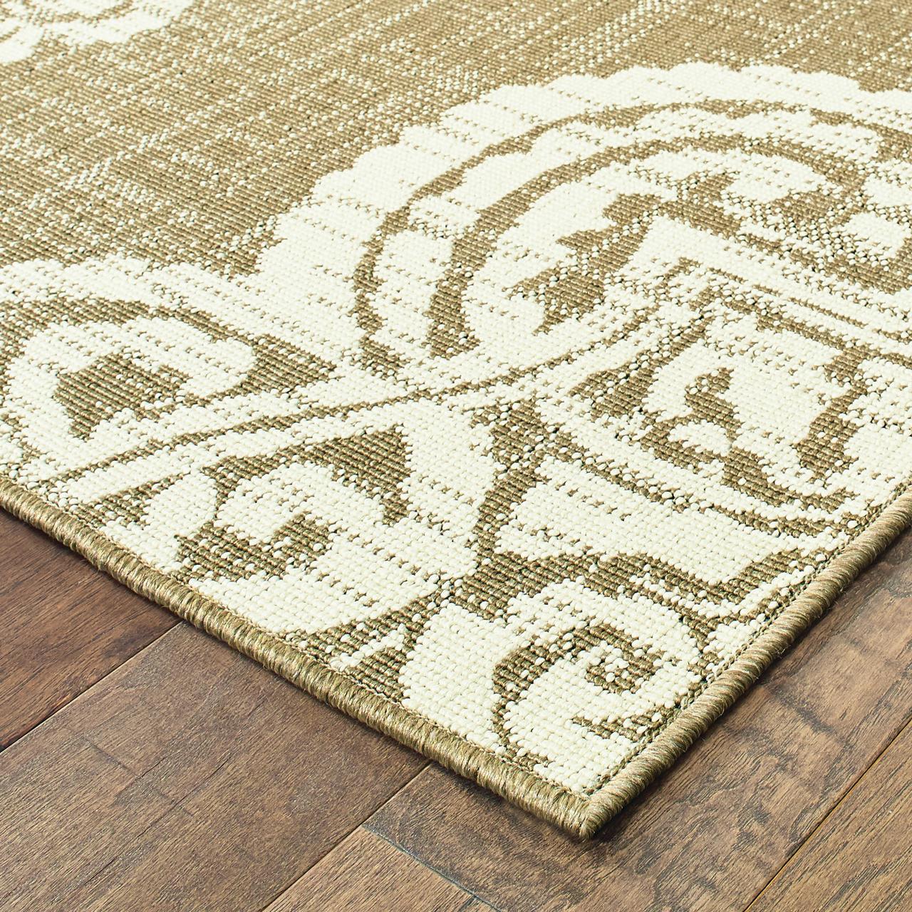 Avalon Home Mackinaw Center Medallion Indoor/Outdoor Area Rug