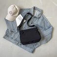 thumbnail image 3 of Bolso Hobo Elegante 1, 3 of 9