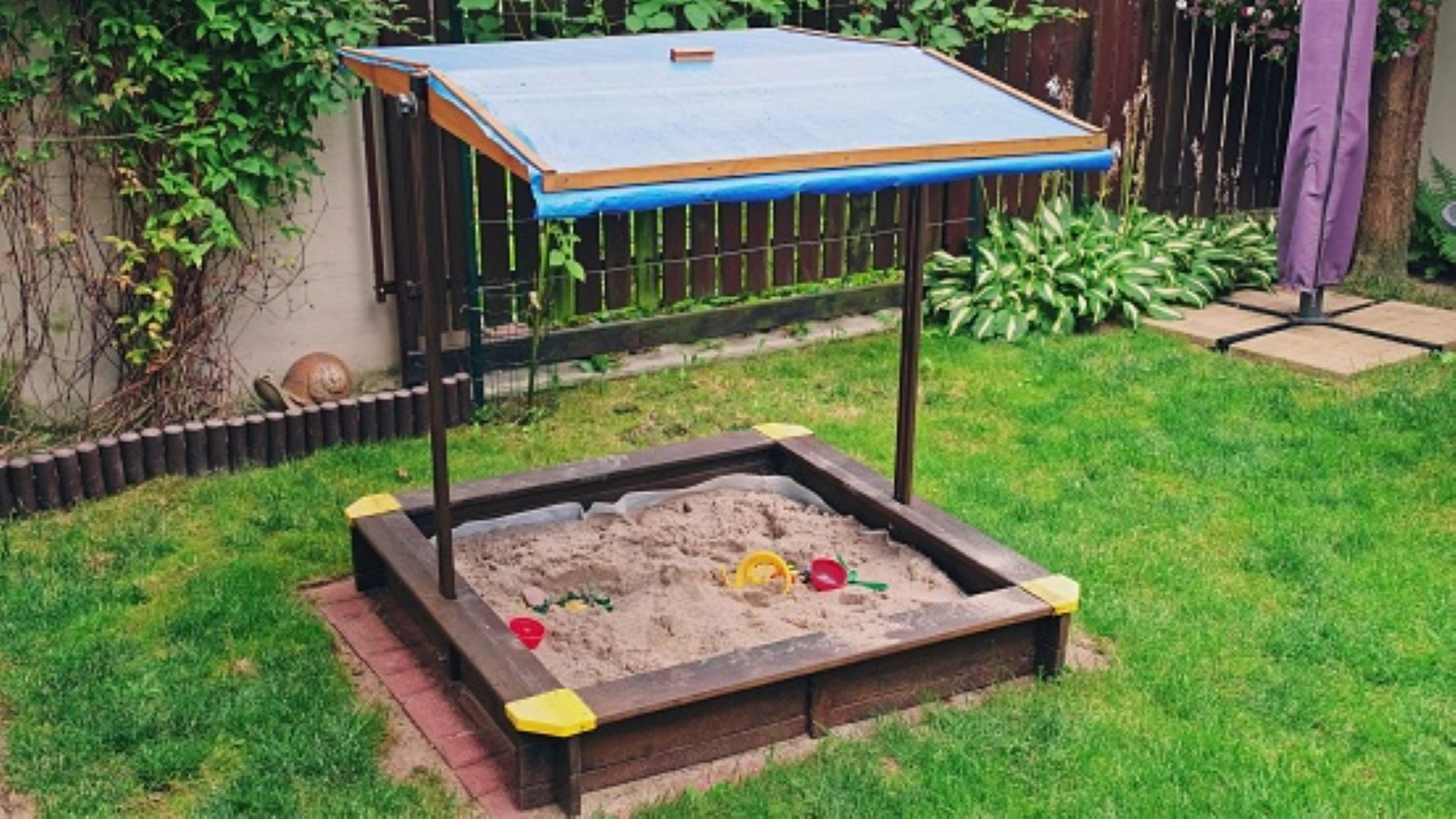GardenTime Kid's and Recreational Play Sand, Children's Play Sand, 0.5 Cu. ft., Orange, Sandstone