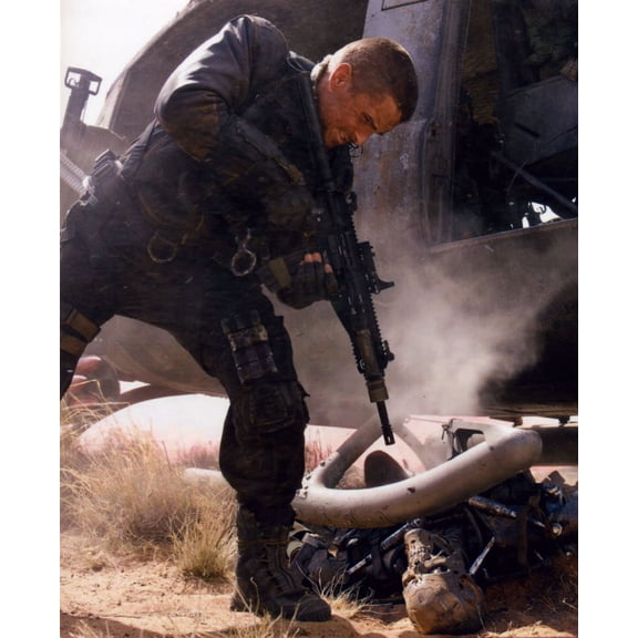 Eric Bana Poster Metal Sign 8inx 12in Art Print on Metal 8x12 Multi-Color Square Adults Best Posters