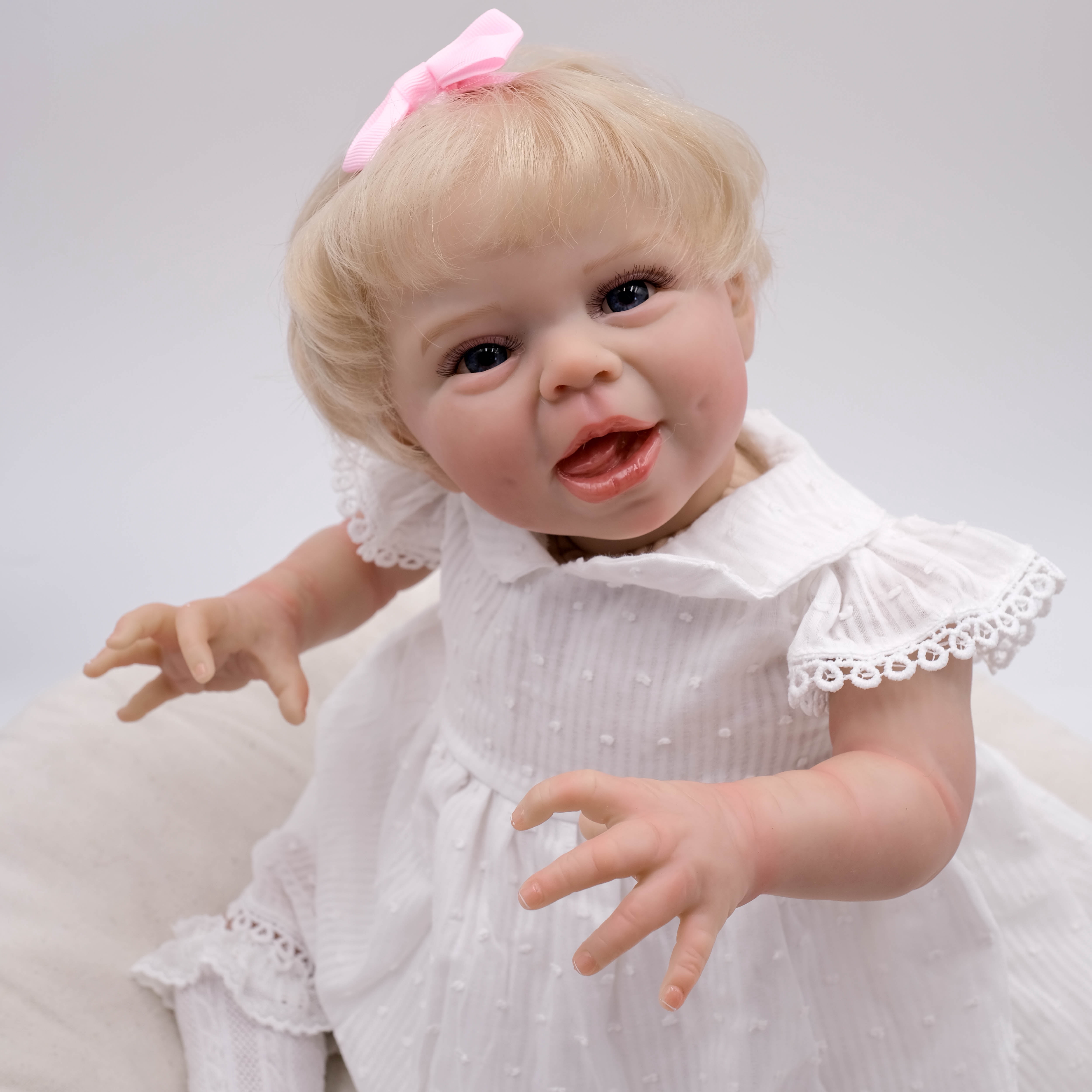 iCradle Adorable Realistic Reborn Baby Dolls Girl 22 inch Lifelike Lovely Newborn Babies Handmade Real Soft Cloth Body Blue Eyes