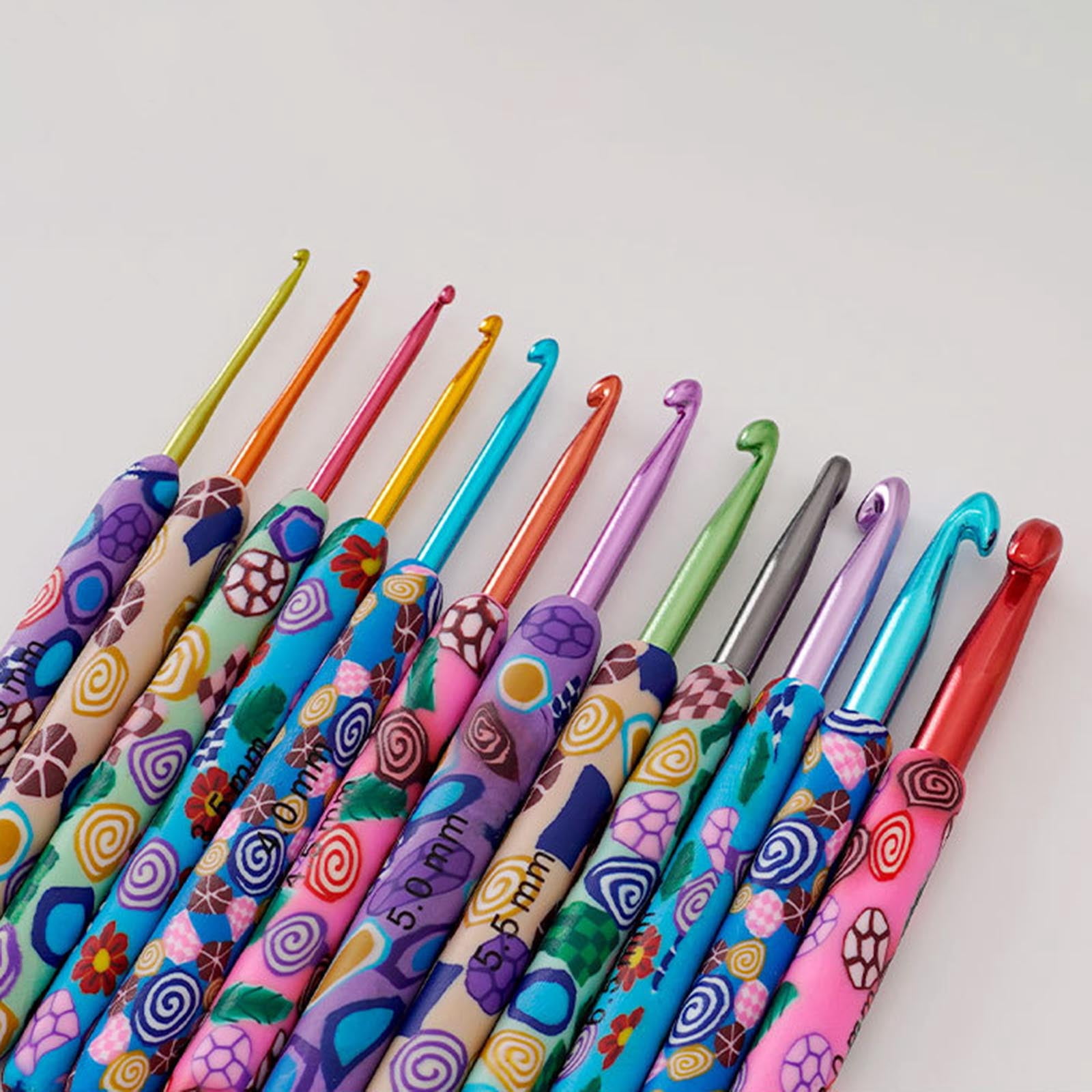 12 Pieces 2.0mm-8.0mm Crochet Hook Set Ergonomical Crochet Needle Colorful Knitting Needle for Crocheting Knitting