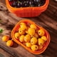thumbnail image 4 of Fiudx Cesta de Frutas de Plástico, Diseño Portátil, Orificios Transpirables, Material Duradero, Almacenamiento Versátil, Uso Doméstico, Cesta para Frutas o Verduras, Fácil de Limpiar, Tamaño 28 X 19,, 4 of 6