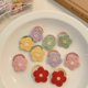 thumbnail image 3 of Preciosas gomas para el pelo para niñas, paquete de 20 coloridas gomas elásticas para el pelo con decoración de flores, 3 of 5