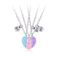 thumbnail image 1 of Collar de la amistad, collar de mejor amiga para 3 niñas, collares magnéticos con colgante de corazón a juego para hermana, 1 of 5
