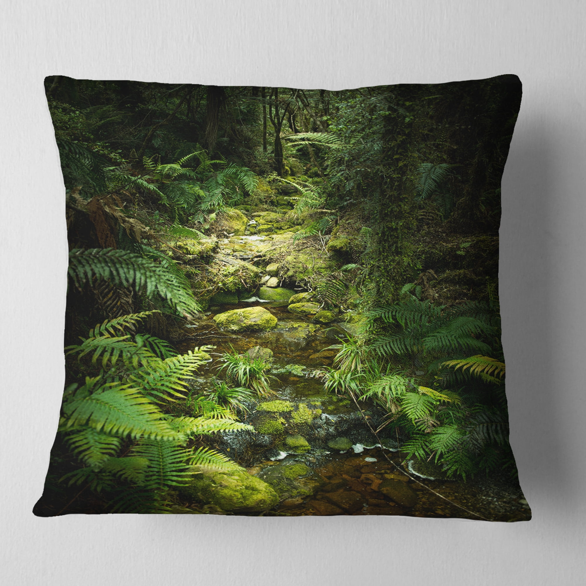 Designart Green Forest of New Zealand - Landscape Photo Throw Pillow - 16x16