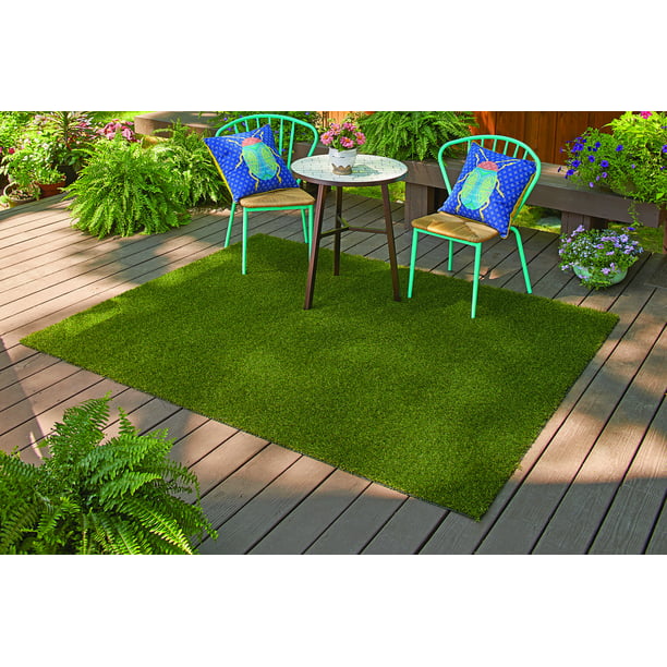 Better Homes Gardens Faux Grass Rug, Can You Place An Outdoor Rug On Grass