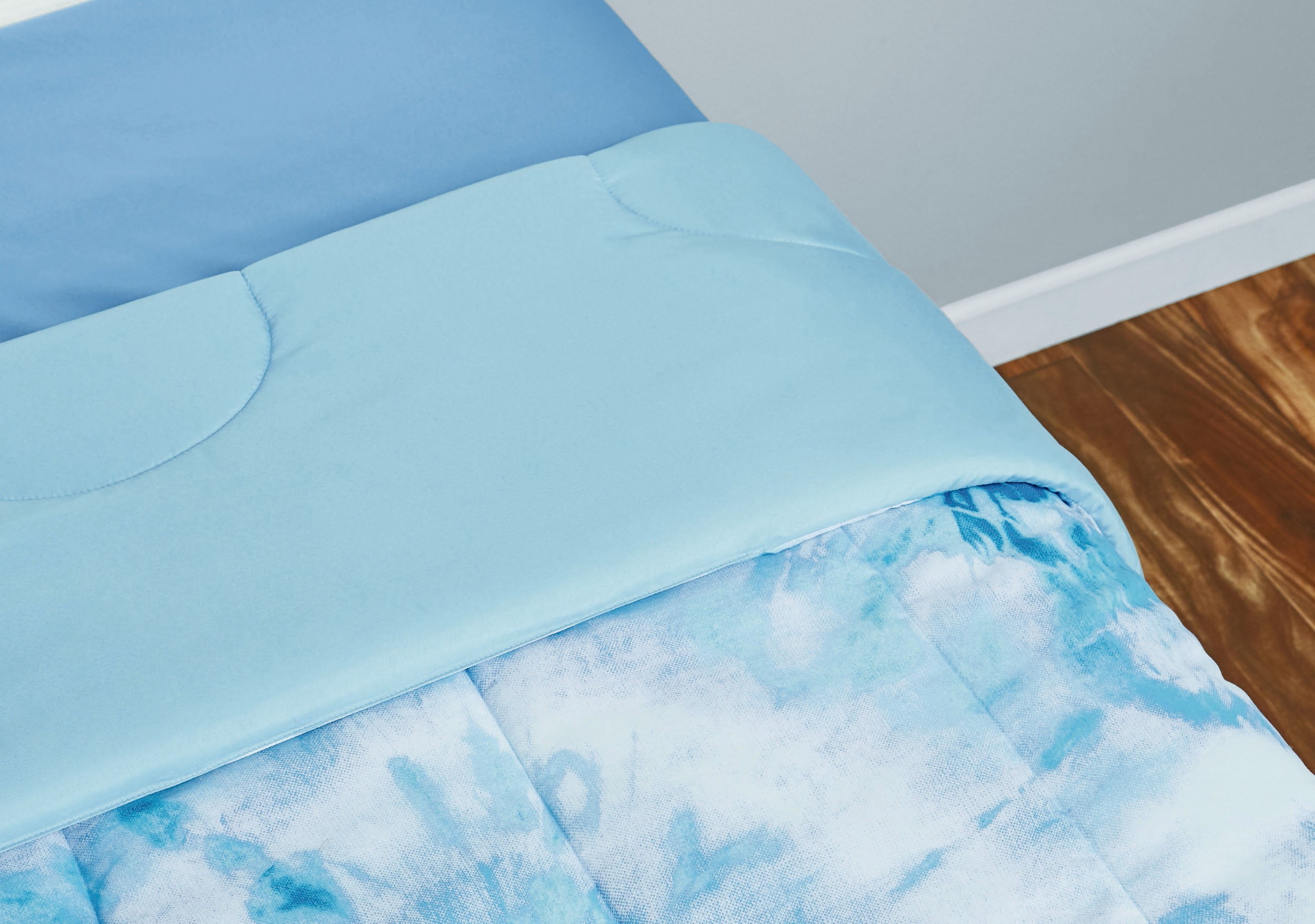 Mainstays Blue Tie Dye 6 Piece Bed in a Bag Comforter Set with Sheets, Twin