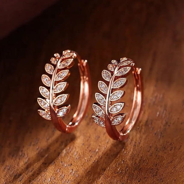 Serie de flores Exquisitos pendientes con hebilla para la oreja Hojas de rama de olivo Hojas de circón microincrustado Creativos pendientes inteligentes que combinan con todo
